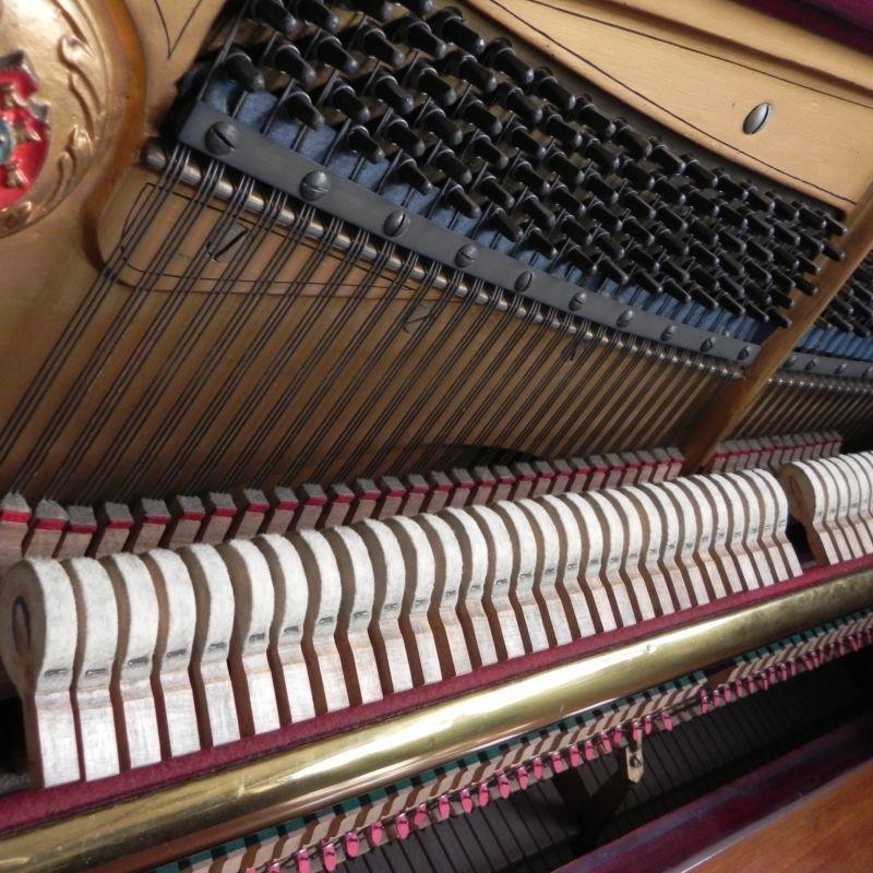 Francke A.H. 132 upright Piano in mahogany with inlay – Gallery image – Roberts Pianos Oxford