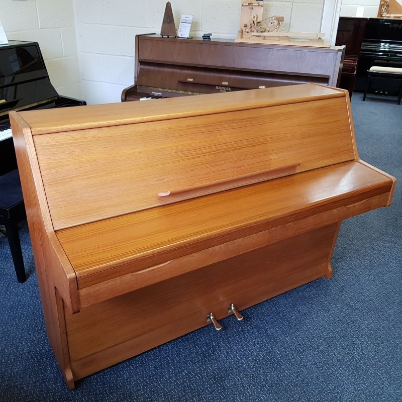 Challen 988 upright Piano – Gallery image – Roberts Pianos Oxford