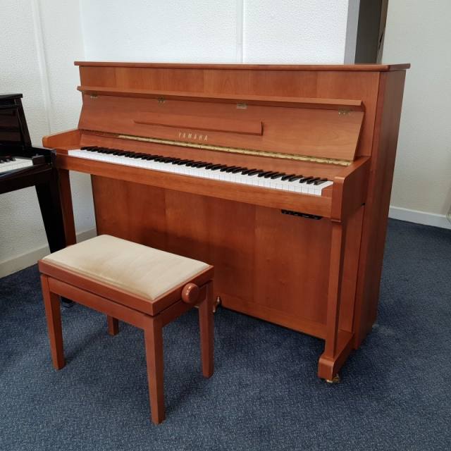 Yamaha P112 NTS upright Piano in Cherry satin – Inventory thumbnail – Roberts Pianos Oxford