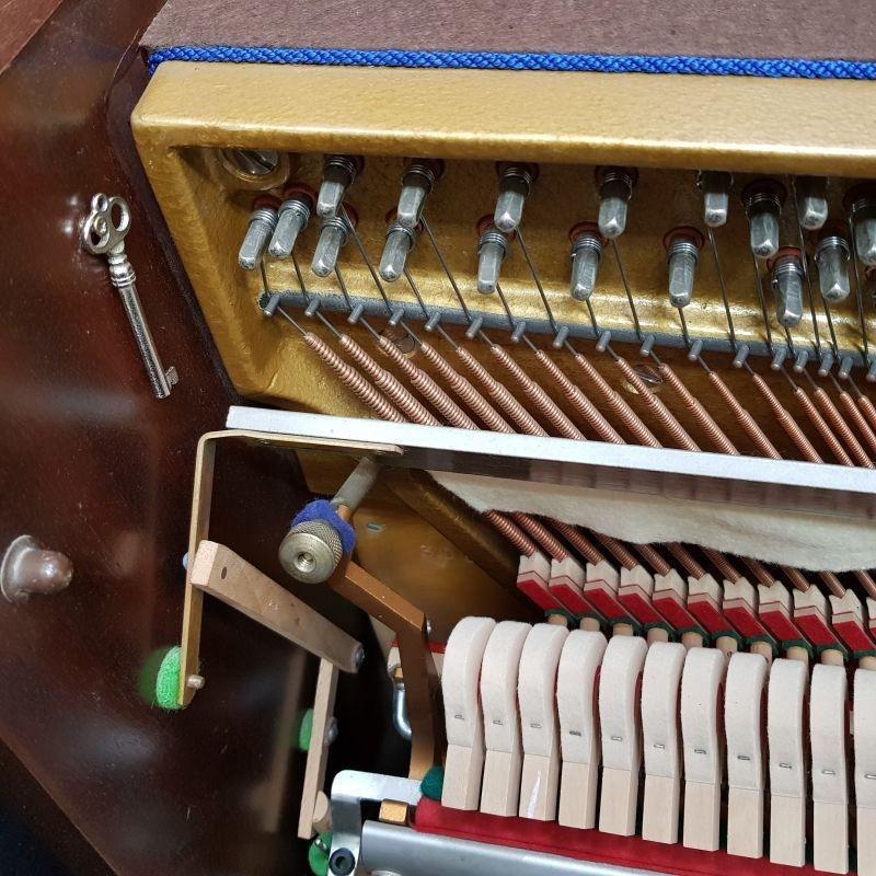 Welmar A10 upright Piano in rosewood – Gallery image – Roberts Pianos Oxford