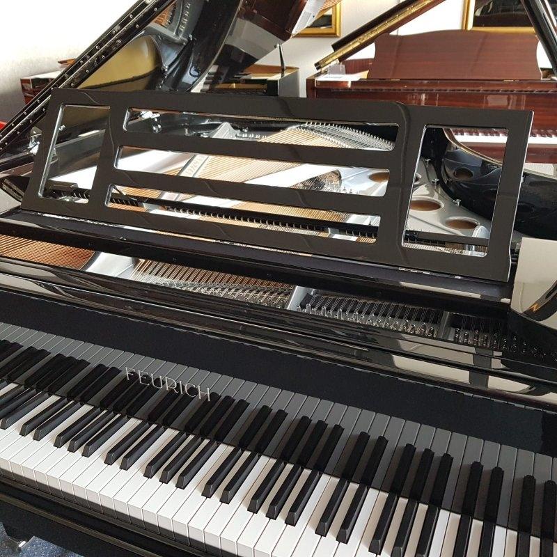 Feurich F179 Dynamic II grand Piano in black – Gallery image – Roberts Pianos Oxford