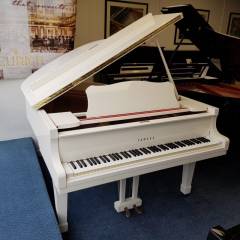 Yamaha G2 grand Piano in bright white – Inventory thumbnail – Roberts Pianos Oxford