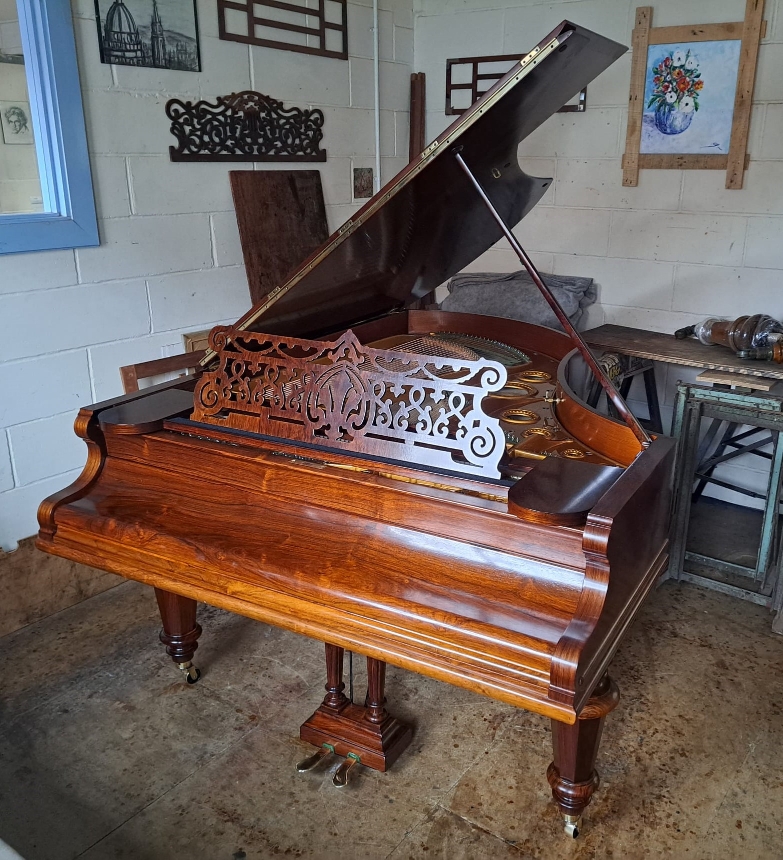 Bechstein model V