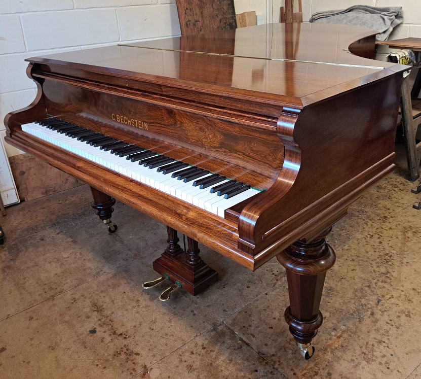 Bechstein model V