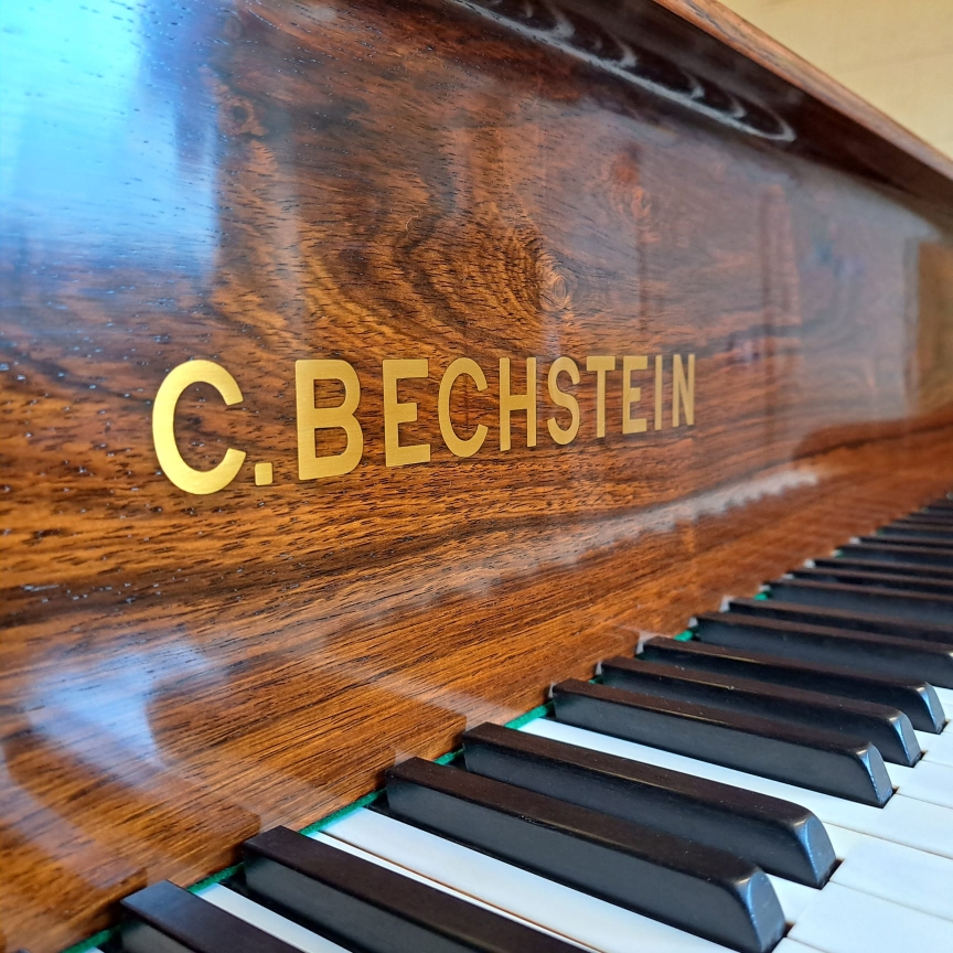 Bechstein model V