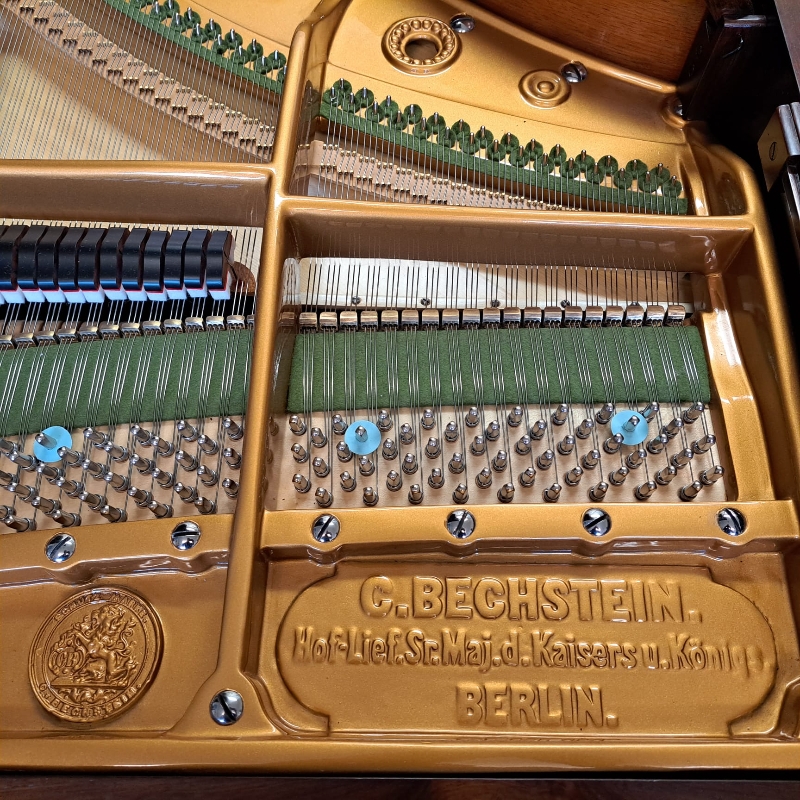 Bechstein model V