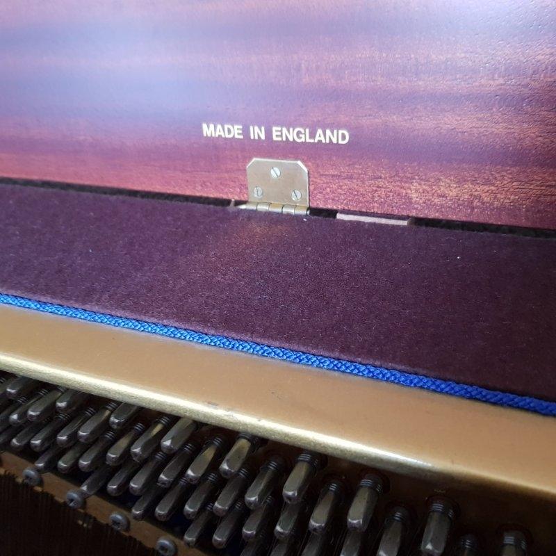 Welmar London upright Piano in Mahogany – Gallery image – Roberts Pianos Oxford