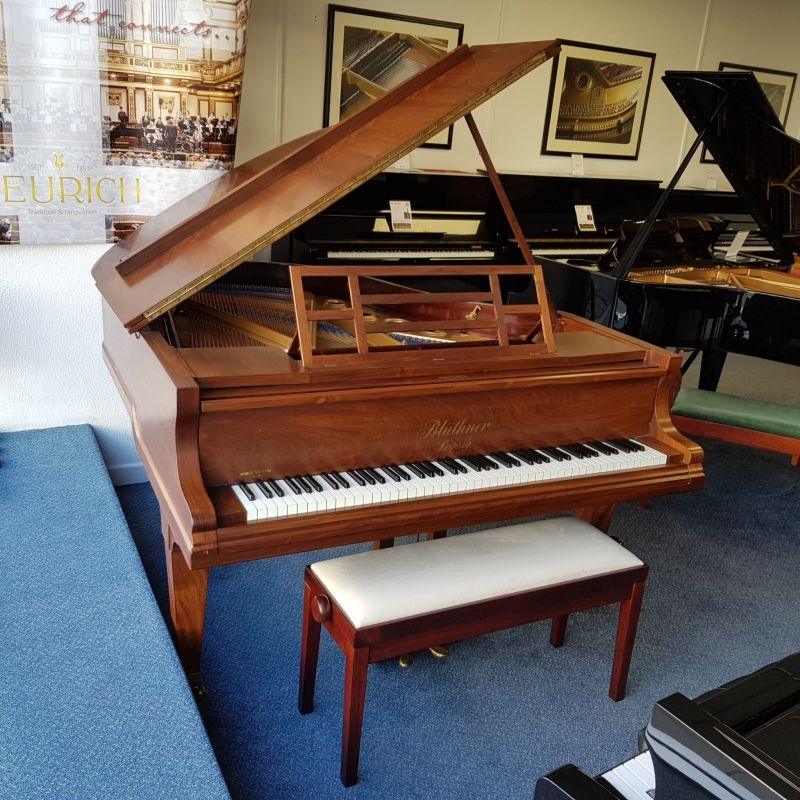 Bluthner V grand Piano in rosewood – Gallery image – Roberts Pianos Oxford