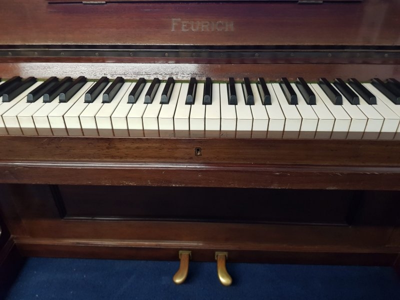 Feurich 125