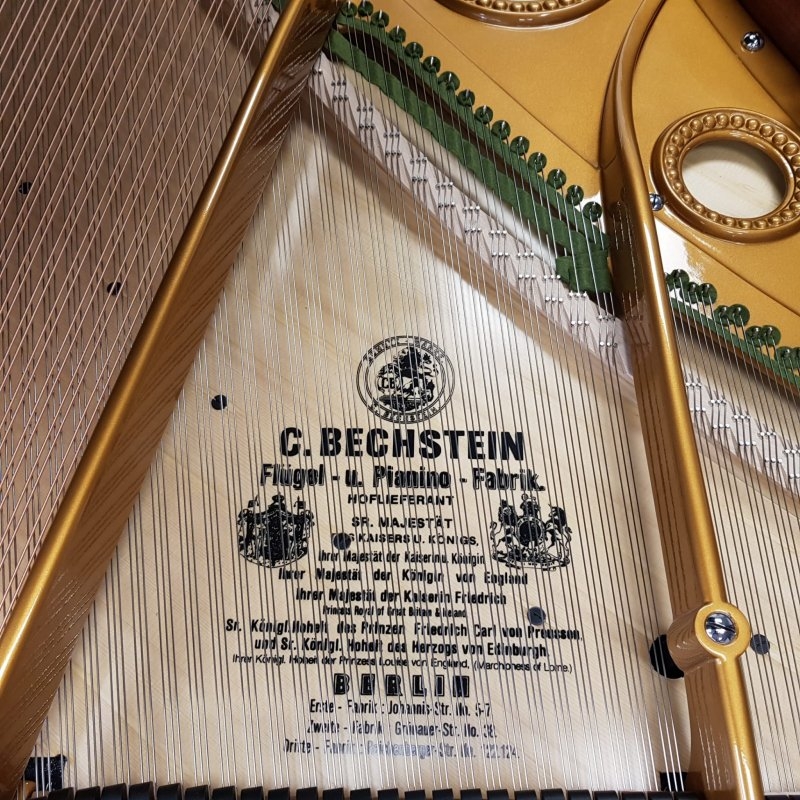 Bechstein model V