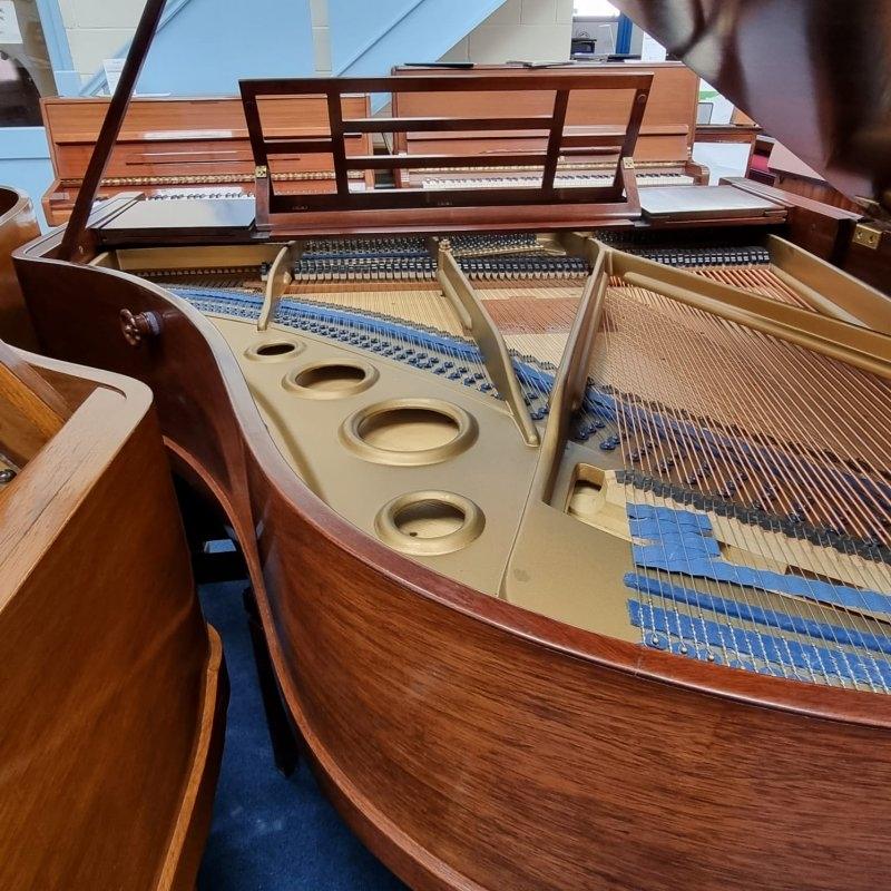 Bluthner V grand Piano in Rosewood – Gallery image – Roberts Pianos Oxford