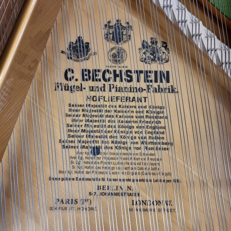 Bechstein model V