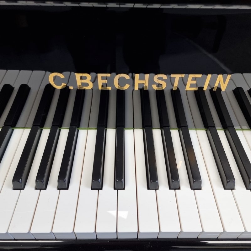 Bechstein model V