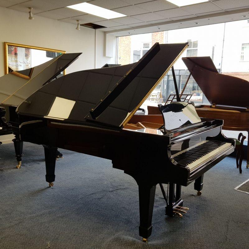 Steinway B grand Piano in bright black – Gallery image – Roberts Pianos Oxford