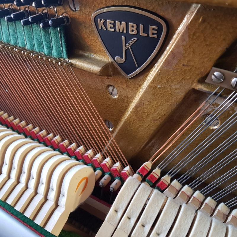 Kemble upright Piano in mahogany – Gallery image – Roberts Pianos Oxford