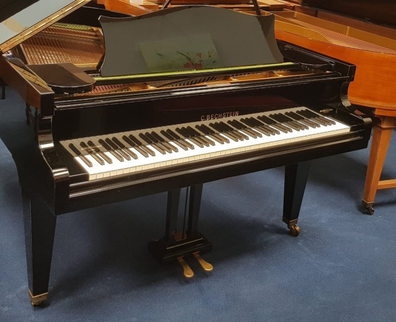 Bechstein model M