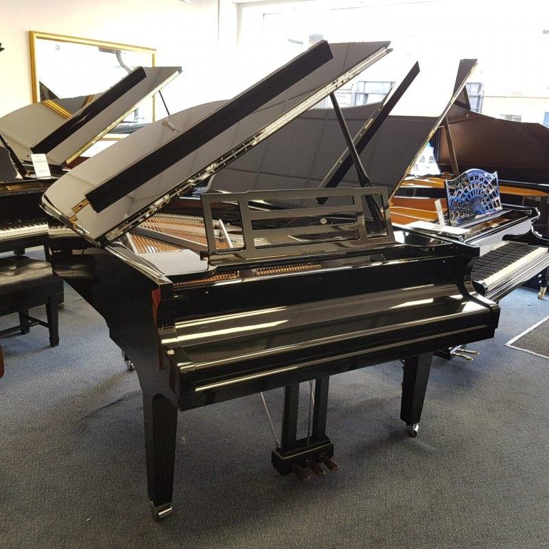 Feurich F179 Dynamic II grand Piano in Black – Gallery image – Roberts Pianos Oxford