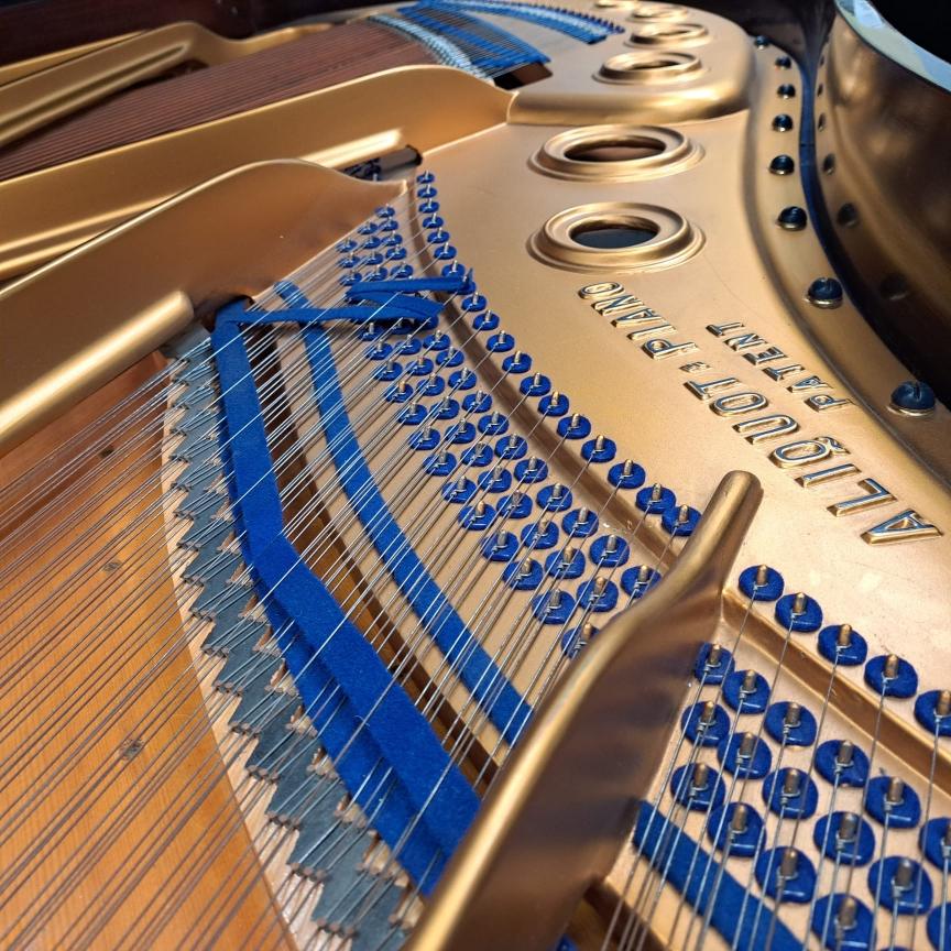 Bluthner style IX grand Piano in rosewood – Gallery image – Roberts Pianos Oxford