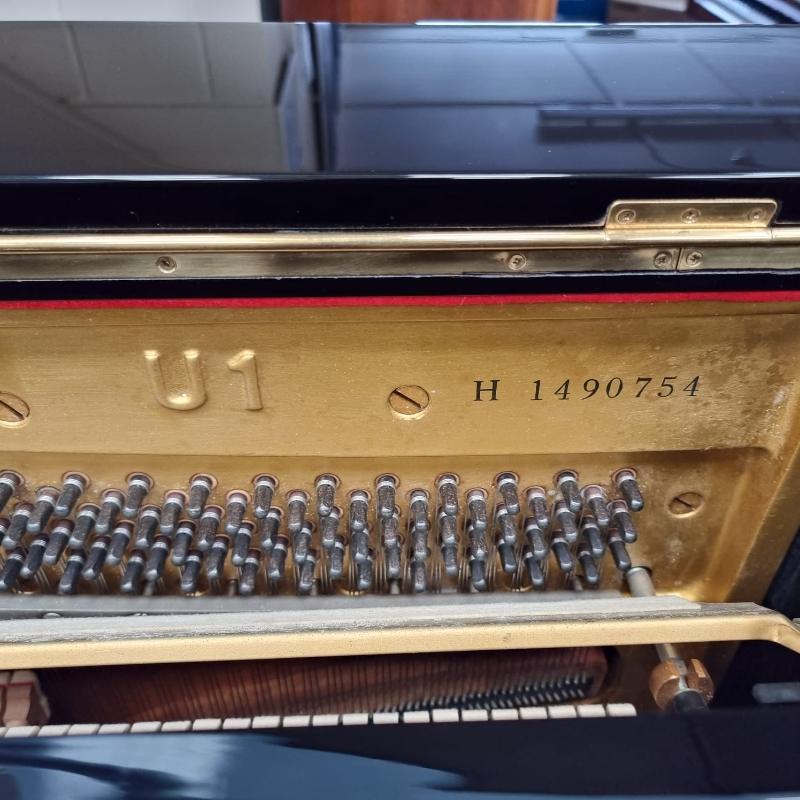 Yamaha U1H upright Piano in Black – Gallery image – Roberts Pianos Oxford