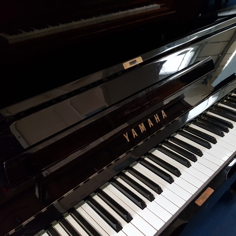 Yamaha U1M