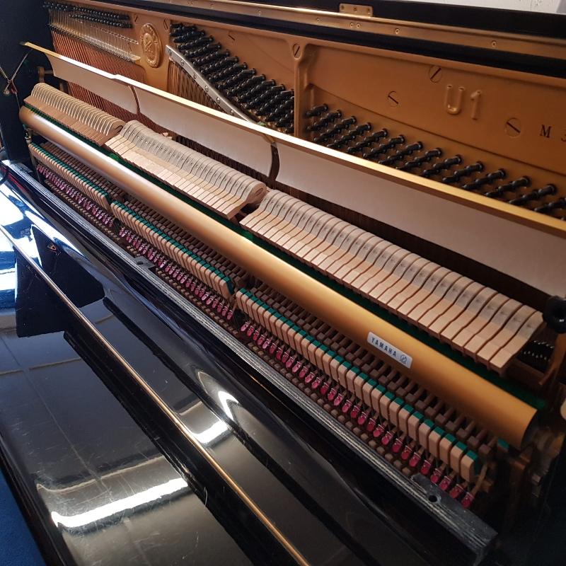 Yamaha U1M upright Piano in Black – Gallery image – Roberts Pianos Oxford