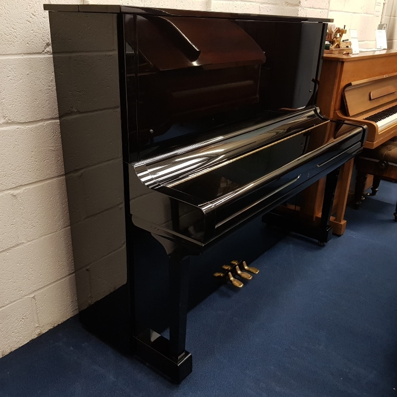 Yamaha U3H