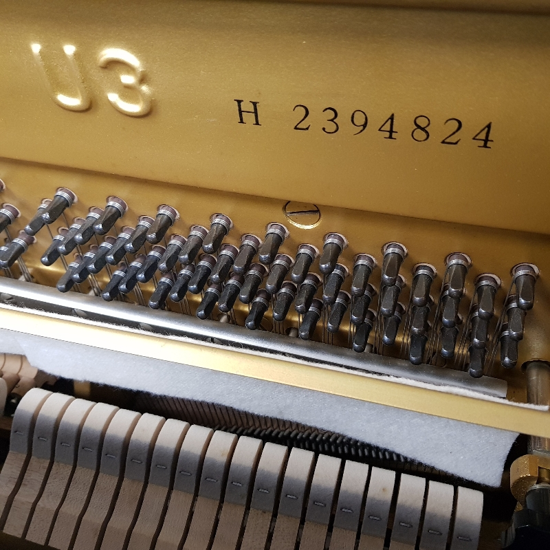 Yamaha U3H