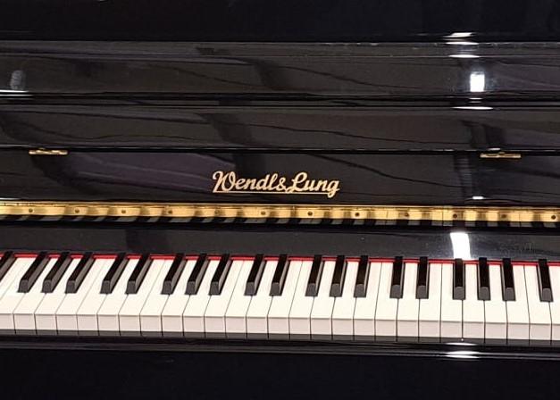 Wendl & Lung (Feurich) 122 upright Piano in black – Gallery image – Roberts Pianos Oxford