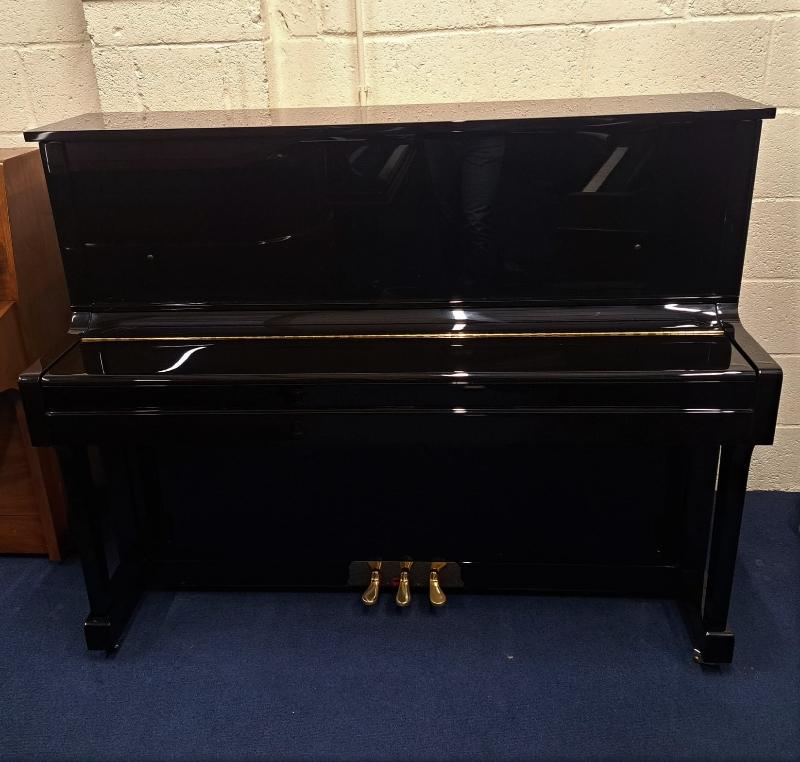 Wendl & Lung (Feurich) 122 upright Piano in black – Gallery image – Roberts Pianos Oxford