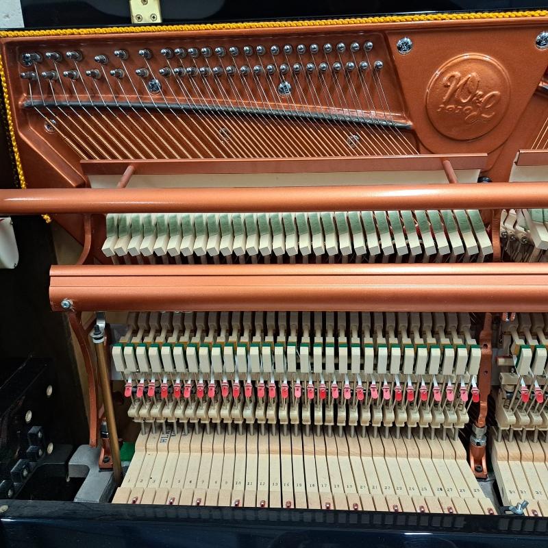 Wendl & Lung (Feurich) 122 upright Piano in black – Gallery image – Roberts Pianos Oxford