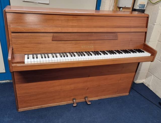 Welmar upright Piano in mahogany – Inventory thumbnail – Roberts Pianos Oxford