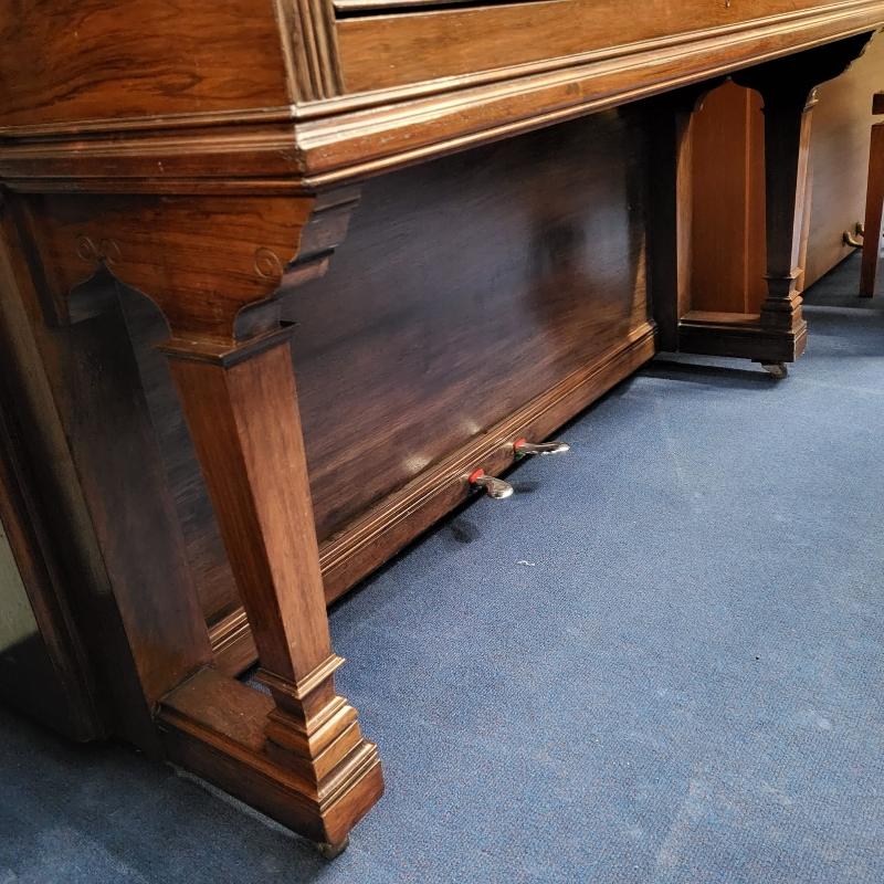 Steinway upright Piano in rosewood – Gallery image – Roberts Pianos Oxford