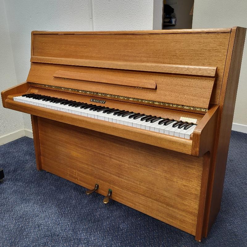 Knight K10 upright Piano in teak – Gallery image – Roberts Pianos Oxford