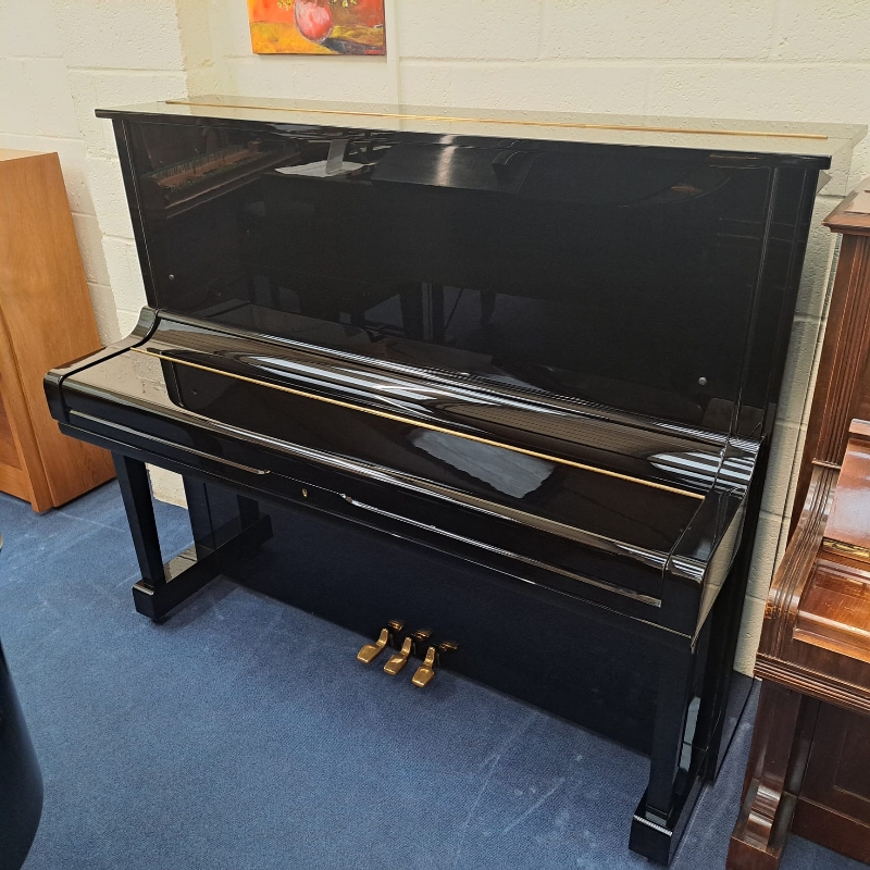 Yamaha U3H