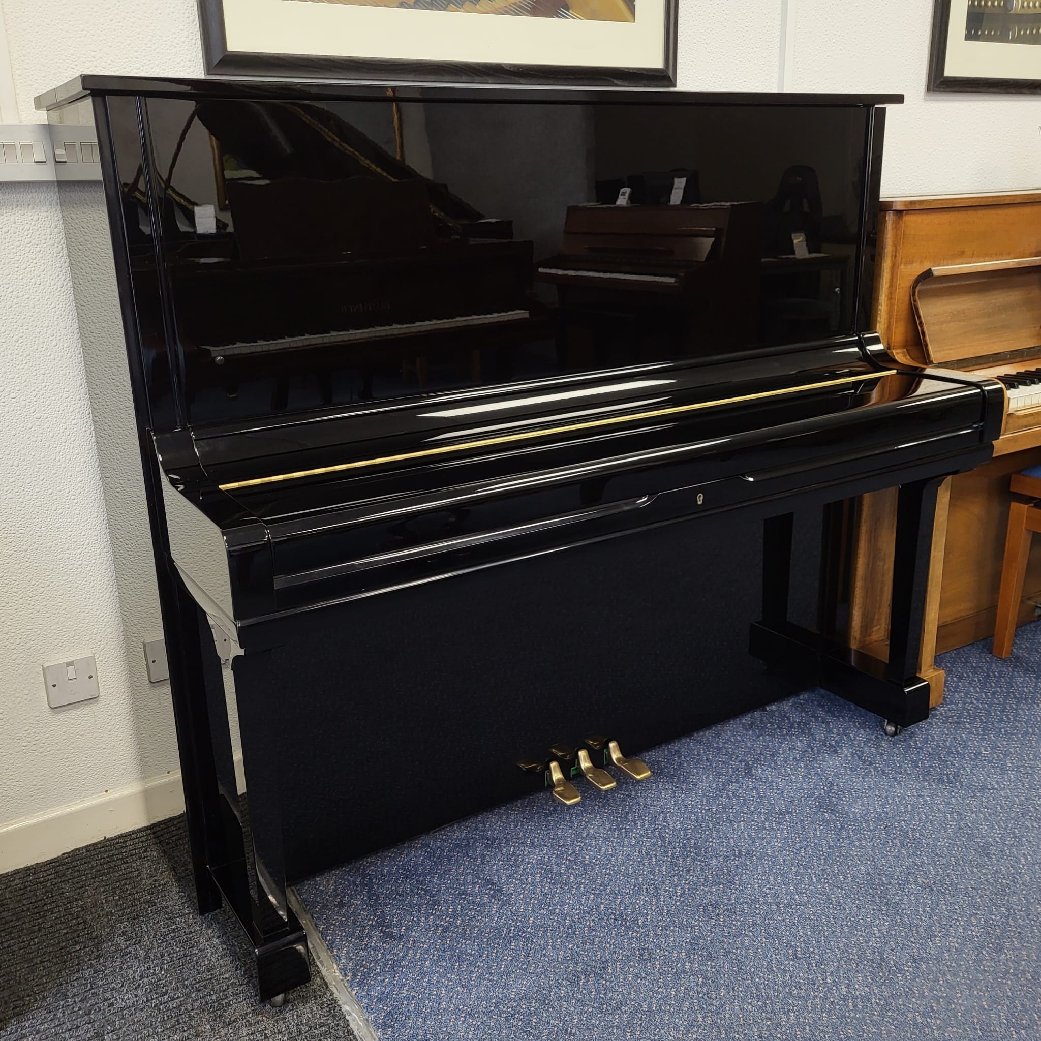 Yamaha U3H