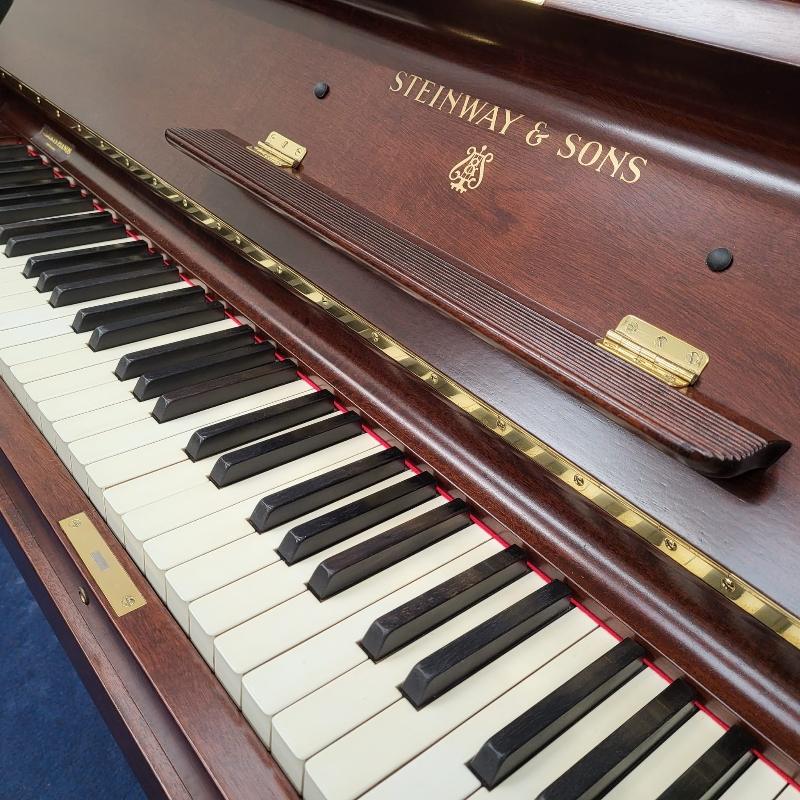 Steinway V upright Piano in mahogany – Gallery image – Roberts Pianos Oxford