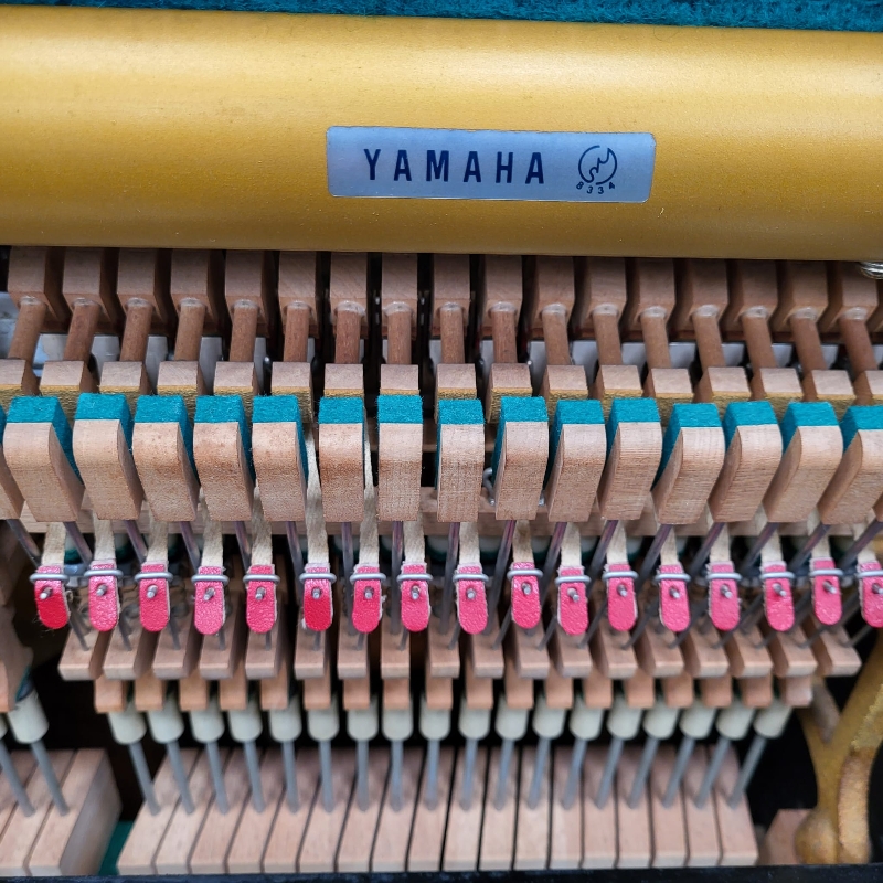 Yamaha U3H