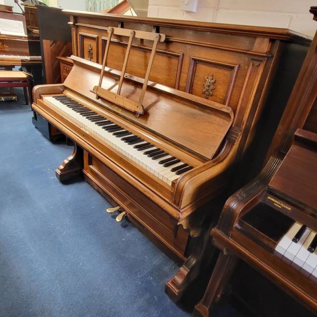 Bluthner 130 upright Piano in rosewood – Inventory thumbnail – Roberts Pianos Oxford