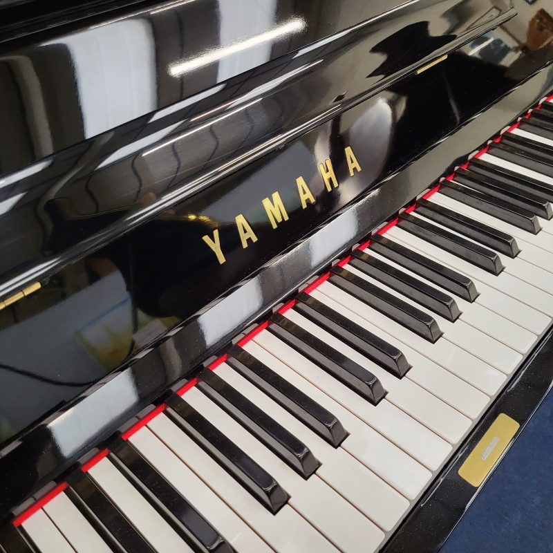 Yamaha U1H