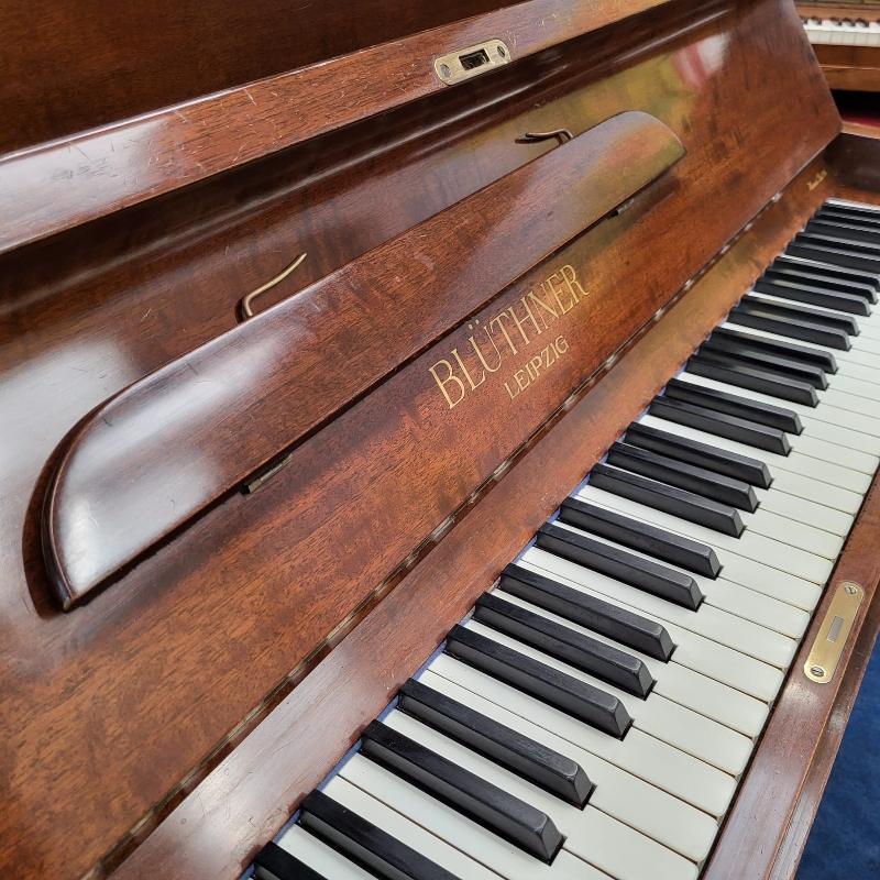 Bluthner 3 upright Piano in mahogany – Gallery image – Roberts Pianos Oxford