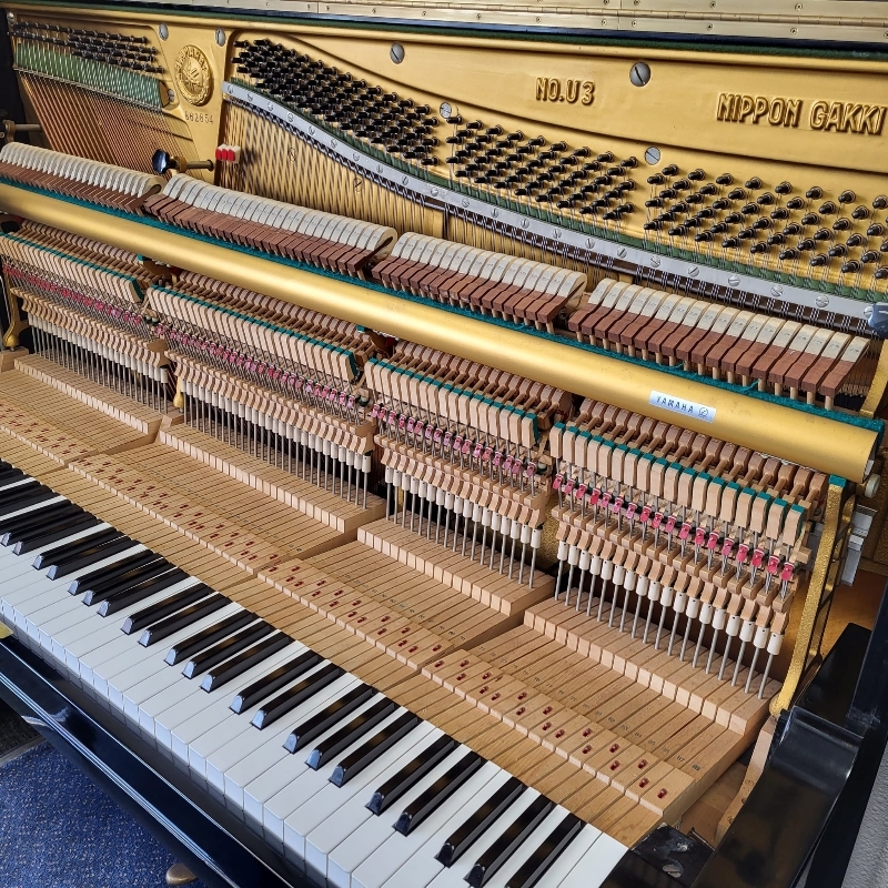 Yamaha U3