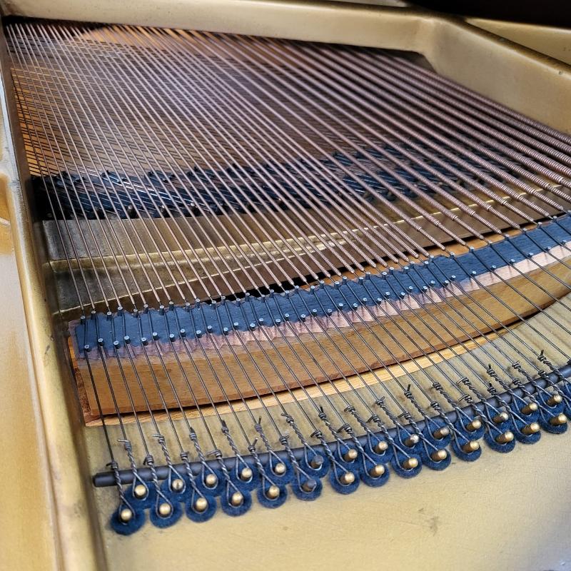 Welmar 4ft 6in grand Piano in Mahogany – Gallery image – Roberts Pianos Oxford