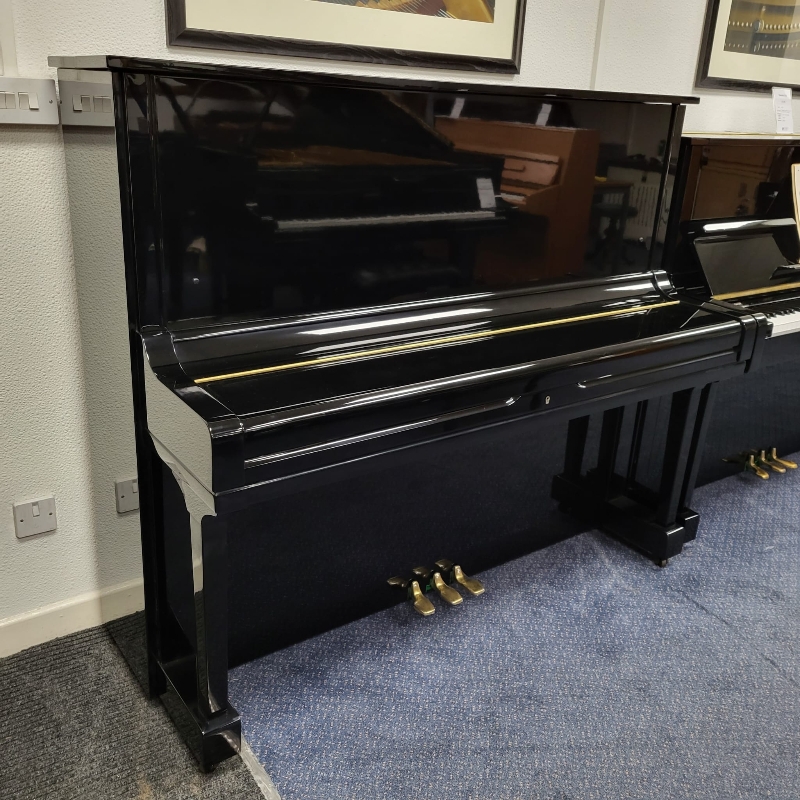 Yamaha U3H