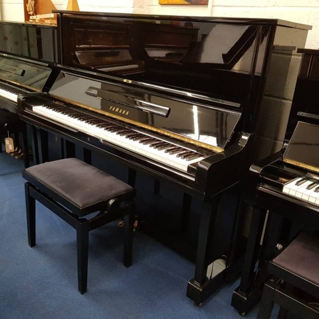 Yamaha U3G upright Piano in black polyester – Inventory thumbnail – Roberts Pianos Oxford