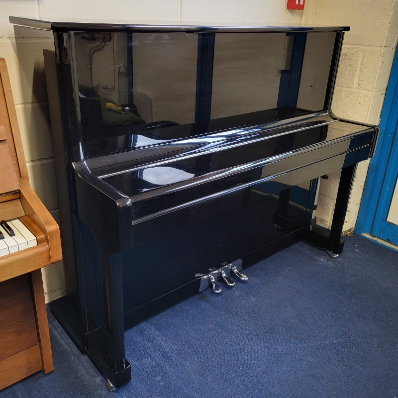 Wendl & Lung 122 upright Piano in Black – Gallery image – Roberts Pianos Oxford