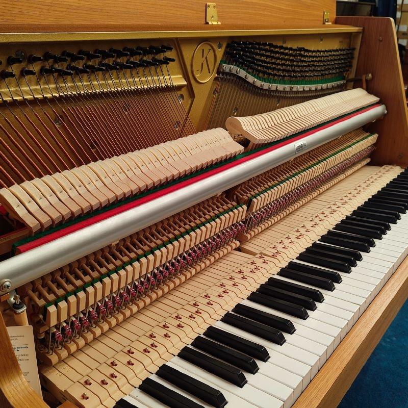 Kemble Compact upright Piano in medium mahogany – Gallery image – Roberts Pianos Oxford