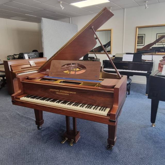 Grotrian Steinweg 190 grand Piano in rosewood – Inventory thumbnail – Roberts Pianos Oxford