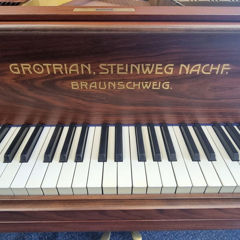 Grotrian Steinweg 190