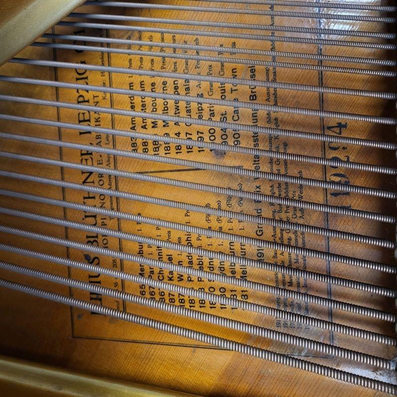 Bluthner IV grand Piano in mahogany – Gallery image – Roberts Pianos Oxford