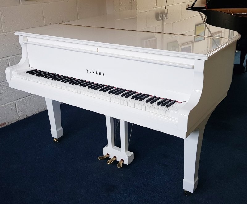 Yamaha C3